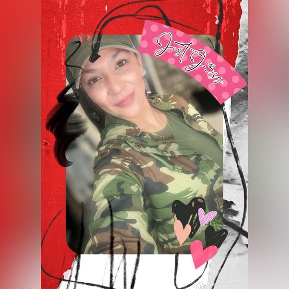 Meet your posher, Jess 💕 - Picture 1 of 1